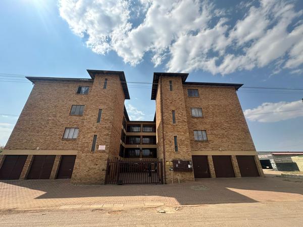 Property For Rent in Home Lake, Randfontein